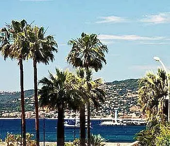 Ξενοδοχείο με διαμερίσματα Le Massena Λε Κανέ