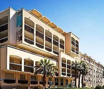 Le Massena 3* Λε Κανέ