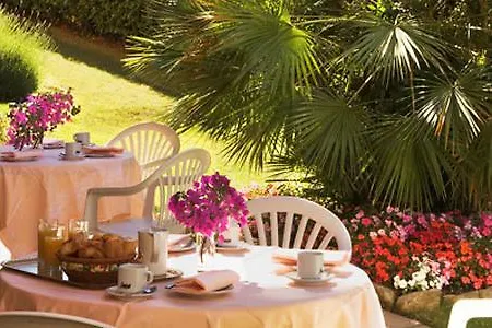 Le Massena Aparthotel 3*