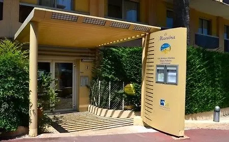 Le Massena Apartahotel