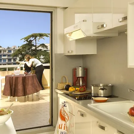 Le Massena Apartahotel